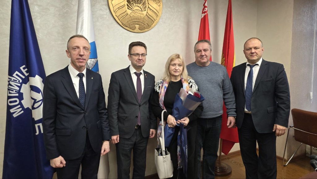 photo_2025-12-24_10-12-55 (2).jpg