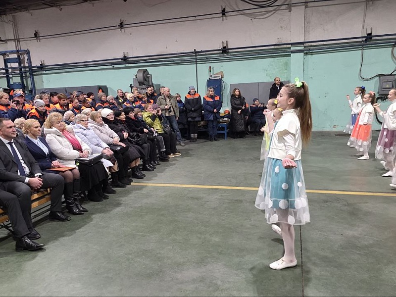 80-летие производственной площадки электродвигателей: яркий праздник на производстве