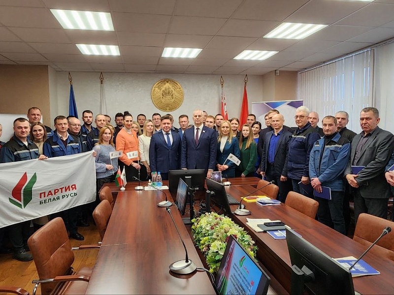 Вместе создаем единство! Вместе постигаем истину! Вместе открываем будущее! 