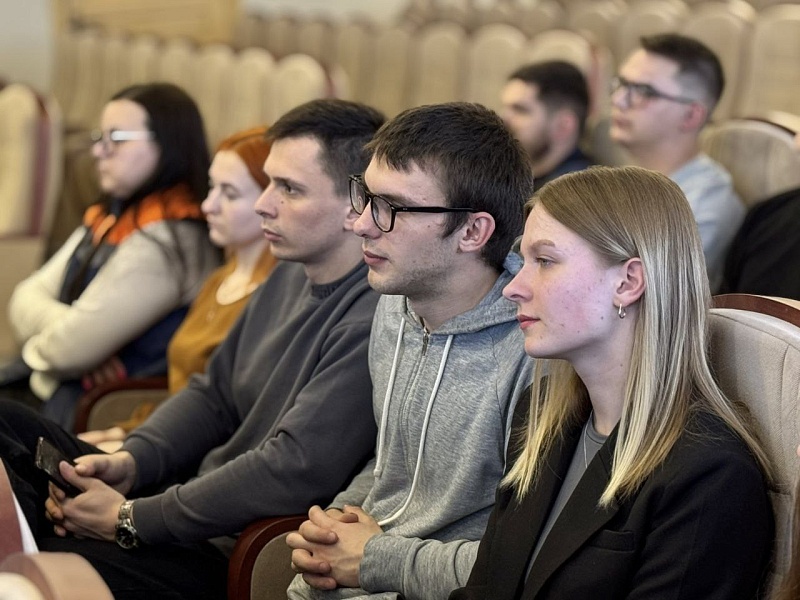 Генеральный директор "Могилевлифтмаш" провел открытый диалог с молодежью предприятия