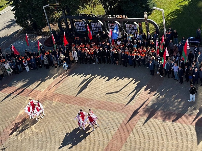 СВЯЗЬ ЭПОХ И ПРЕЕМСТВЕННОСТЬ ПОКОЛЕНИЙ 
