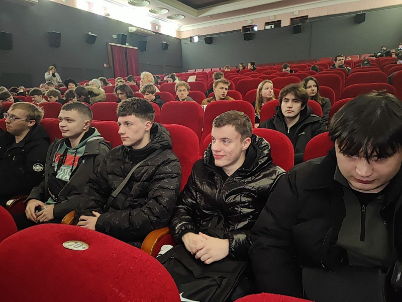 Молодежь Могилевлифтмаш посетила Национальный кино проект "Классная"