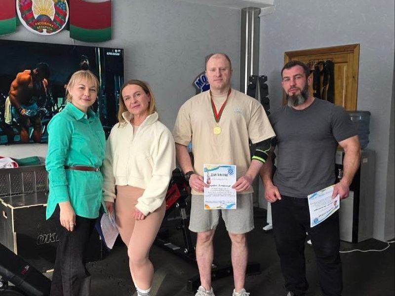 Железная сила воли: самый сильный лифтостроитель 