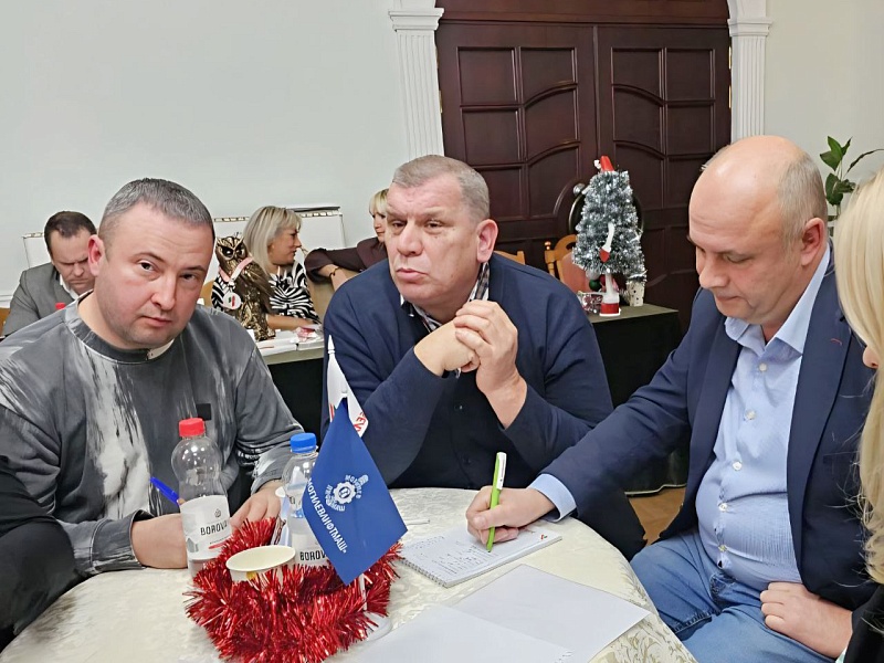 Серебряный Триумф Интеллекта: Команда «Могилевлифтмаш» – Вице-чемпионы Городского рождественского турнира «Что? Где? Когда?»