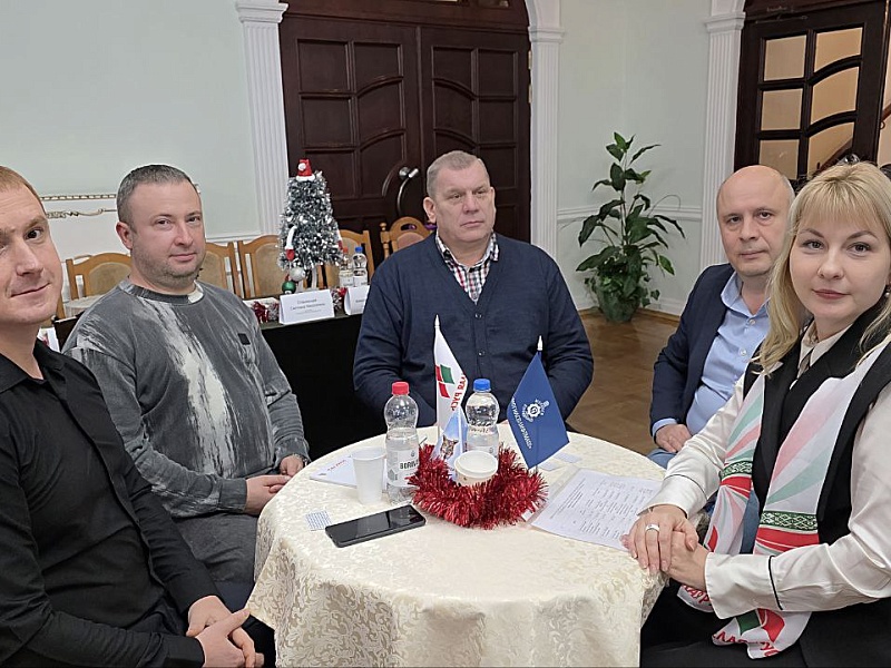 Серебряный Триумф Интеллекта: Команда «Могилевлифтмаш» – Вице-чемпионы Городского рождественского турнира «Что? Где? Когда?»