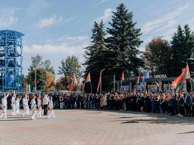 СВЯЗЬ ЭПОХ И ПРЕЕМСТВЕННОСТЬ ПОКОЛЕНИЙ 
