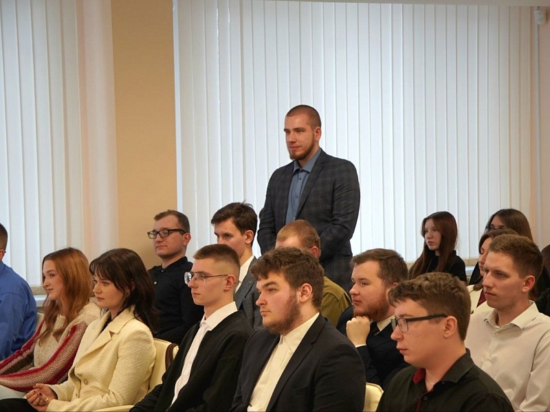 Молодые специалисты Могилевлифтмаш встретились с главой города