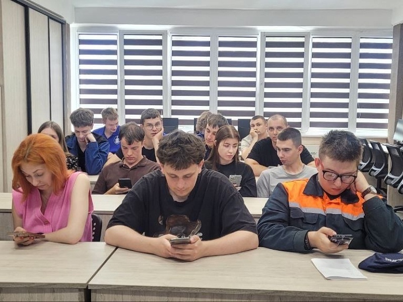 "Молодежь в деле". Ум и энергия нашего времени!