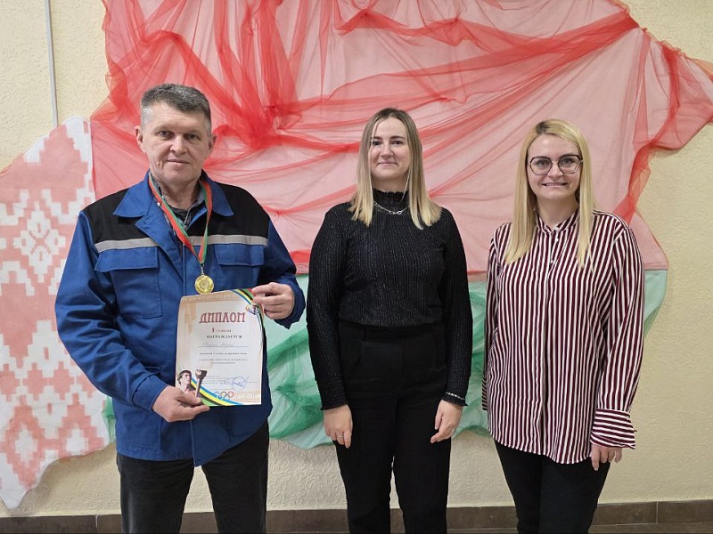 Шашечные баталии в "Могилевлифтмаш": Интеллект, Азарт и Командный Дух!