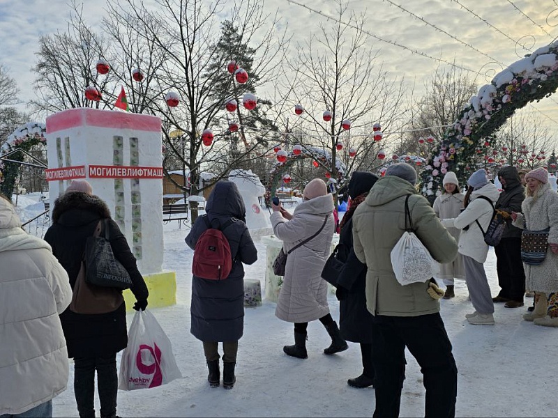 Могилевлифтмаш ПОБЕДИТЕЛЬ городского конкурса "Снежная сказка Могилева"