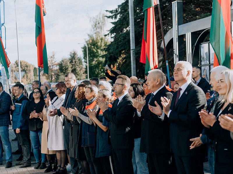 СВЯЗЬ ЭПОХ И ПРЕЕМСТВЕННОСТЬ ПОКОЛЕНИЙ 