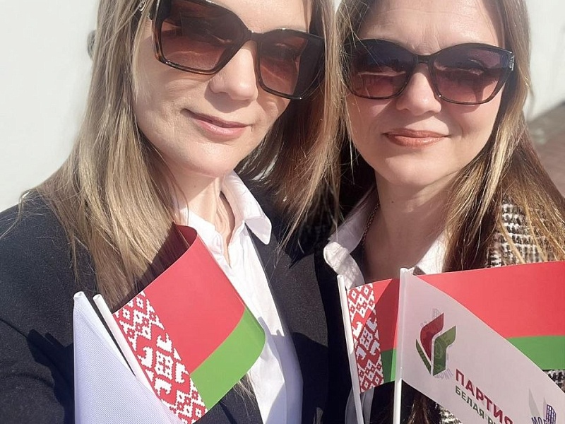 ЛИФТОСТРОИТЕЛИ УЧАСТНИКИ ПРАЗДНИЧНОГО КОНЦЕРТА 