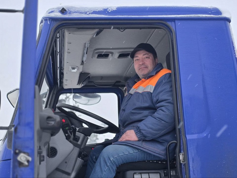 Зима под контролем: уборка снега в разгаре!