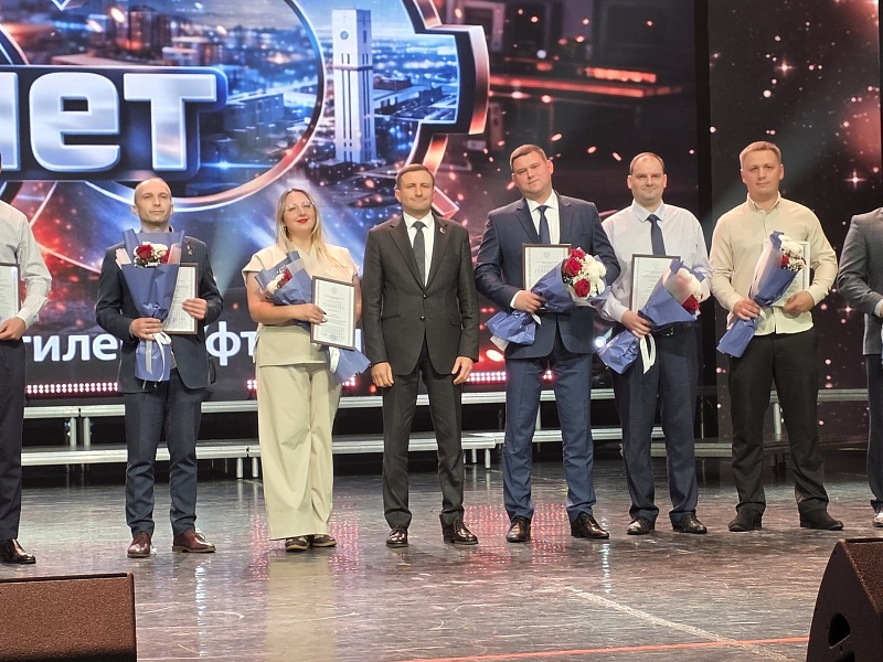 ВМЕСТЕ СТРОИМ БУДУЩЕЕ: МОГИЛЕВЛИФТМАШ ОТМЕЧАЕТ 60-ЛЕТНИЙ ЮБИЛЕЙ И ДЕНЬ МАШИНОСТРОИТЕЛЯ!