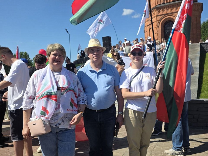 День Независимости: Могилев помнит героев, Могилевлифтмаш чтит память"