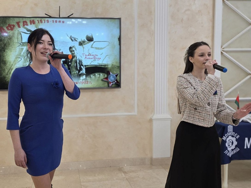 У ОТЧИЗНЫ ГЕРОЕВ НЕ СЧЕСТЬ