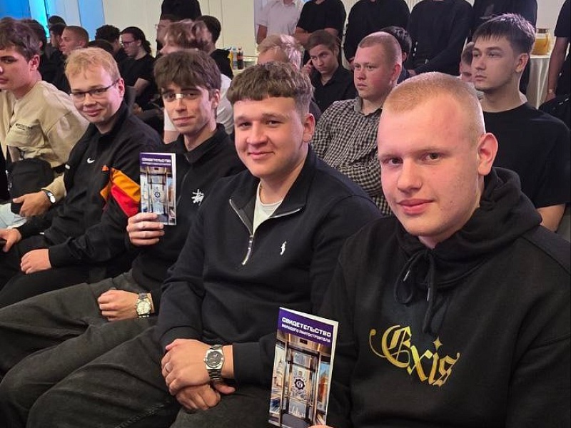 "Вертикальный старт": Молодые специалисты покоряют новые высоты в "Могилевлифтмаш"!