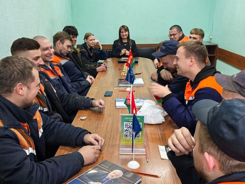 Молодежь Могилевлифтмаш: бережём традиции, создаём будущее.