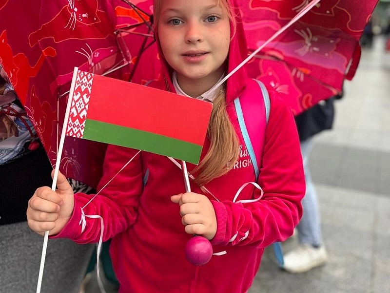 ЛИФТОСТРОИТЕЛИ УЧАСТНИКИ ПАРТИОТИЧЕСКОГО ФОРУМА 