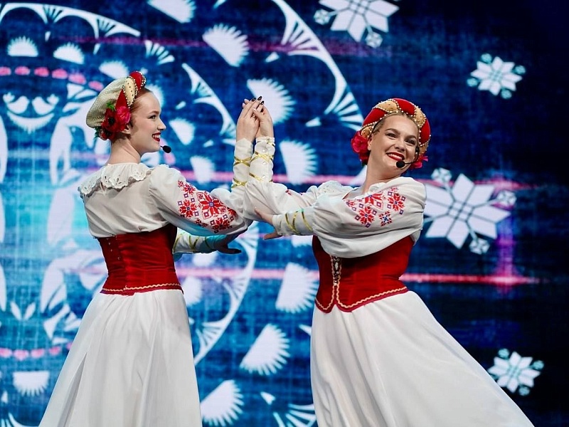 ЛИФТОСТРОИТЕЛИ УЧАСТНИКИ ПРАЗДНИЧНОГО КОНЦЕРТА 