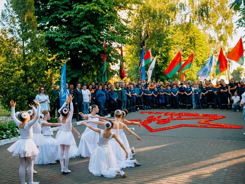 Священный долг и вечная память: лифтостроители провели акцию «Огонь доблести и памяти»