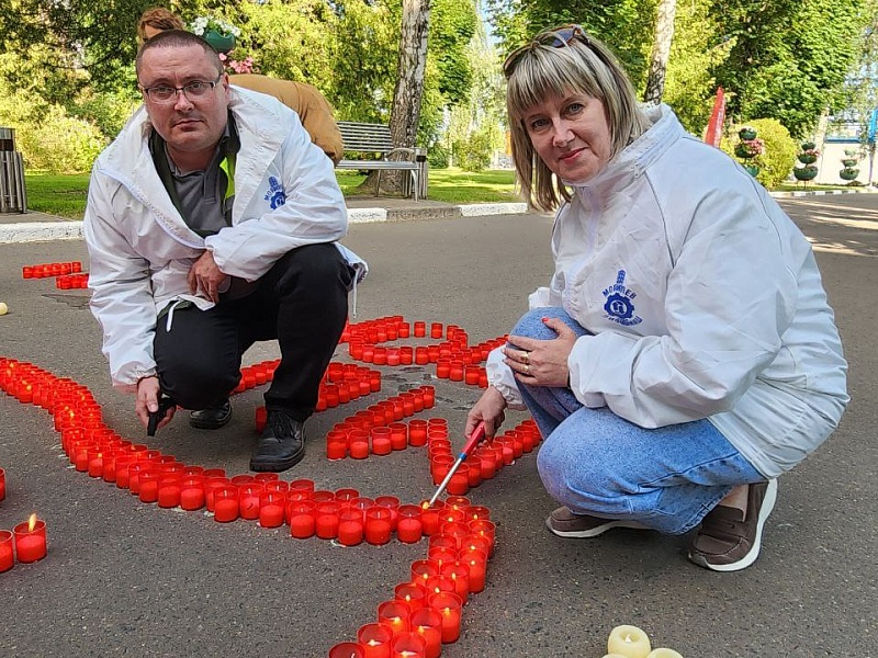 В год 80-летия Победы и 81-летия освобождения Беларуси: Лифтостроители зажигают "Огонь доблести и памяти"