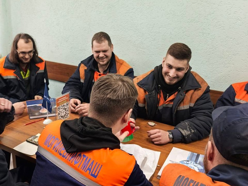 Молодежь Могилевлифтмаш: бережём традиции, создаём будущее.