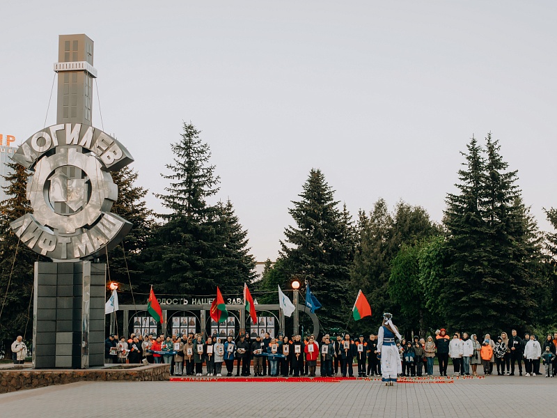 ОГОНЬ ДОБЛЕСТИ И ПАМЯТИ: 80 ЛЕТ СВОБОДЫ