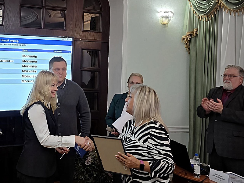 Серебряный Триумф Интеллекта: Команда «Могилевлифтмаш» – Вице-чемпионы Городского рождественского турнира «Что? Где? Когда?»