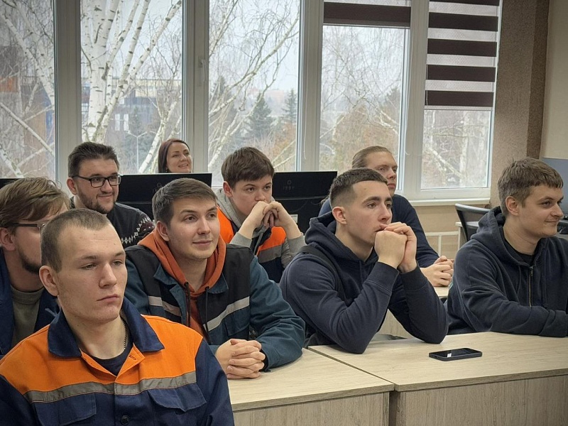 Могилевлифтмаш почтили память воинов-интернационалистов