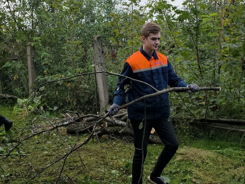 Волонтеры "Могилевлифтмаш" чтят память о Великой Победе в Год благоустройства! 