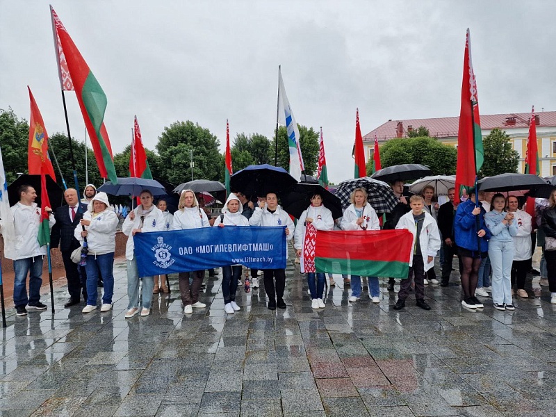ОБЪЕДИНЕННЫЕ ОДНОЙ ПАМЯТЬЮ