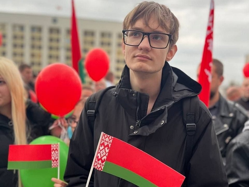 ЛИФТОСТРОИТЕЛИ УЧАСТНИКИ ПАРТИОТИЧЕСКОГО ФОРУМА 
