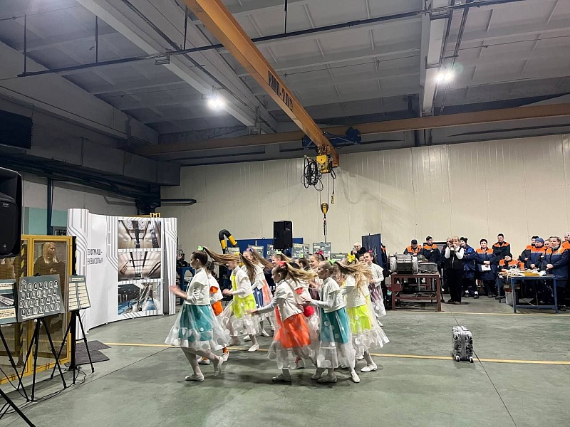 80-летие производственной площадки электродвигателей: яркий праздник на производстве