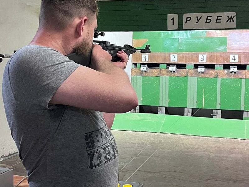 Команда заводчан приняла участие в соревнованиях по стрельбе городской спартакиады!